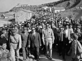 Première visite de Première visite de Krim Belkacem et Boudiaf en Kabylie en juin 1962