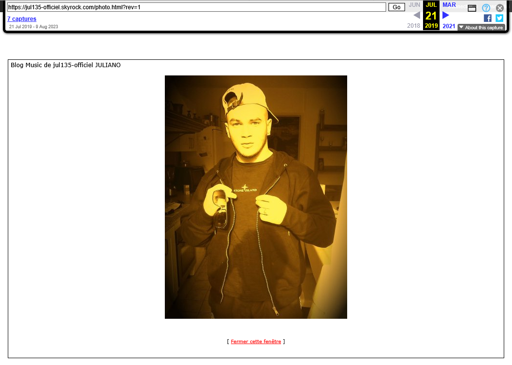 Capture d'écran d'une archive de du Skybog "jul135-officiel JULIANO" http://web.archive.org/web/20190721114807/https://jul135-officiel.skyrock.com/photo.html?rev=1